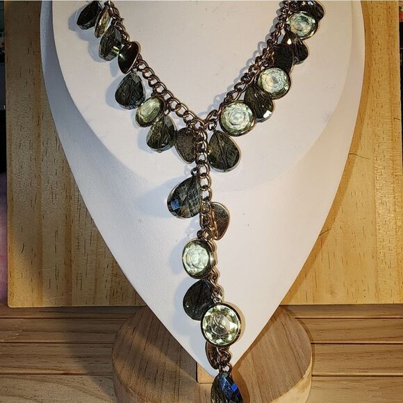 Vtg Blue & Green Elegant Gold Necklace - Picture 2 of 8